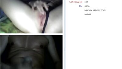 Seorang pirang yang suka bokep full m masturbasi telanjang saat dia direkam